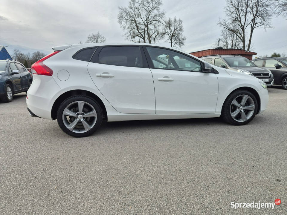 Volvo V40 20D 120 D2 II 2012 system Start-Stop kujawsko-pomorskie Gniewkowo