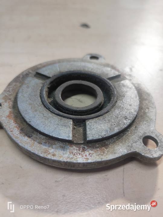 Dekiel obudowa uszczelniacza WSK 175 Łubno