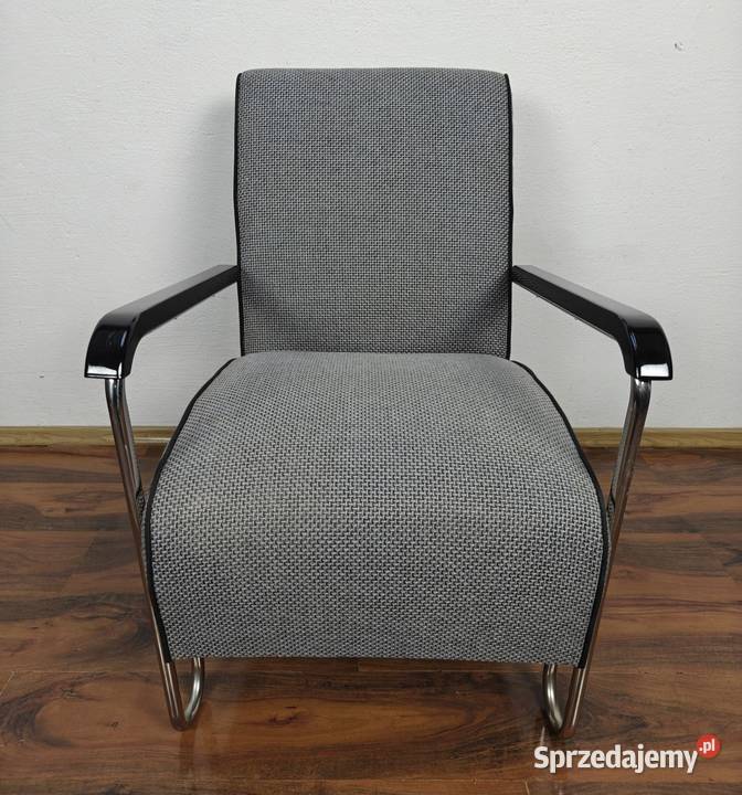 Autorski projekt fotela w stylu Bauhaus