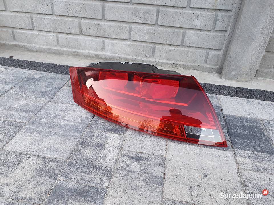 Audi TT 8j Lampa lewa tył kompletna ładna Słupca sprzedam