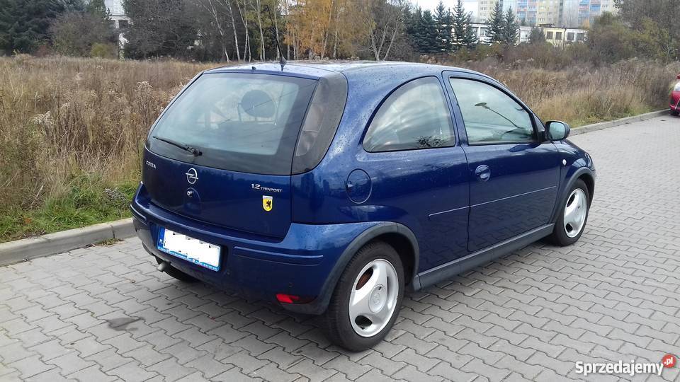 Zadbany Opel Corsa C Dodatkowe wyposażenie Rok produkcji 2005 Poznań