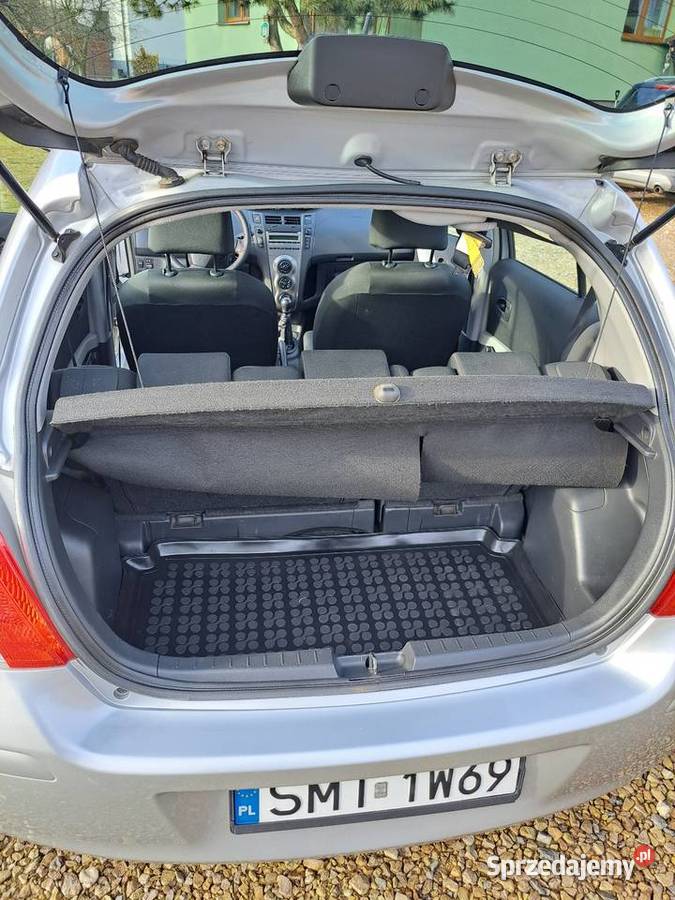 Toyota Yaris 133 vvti 2010r 4/5 śląskie Tychy sprzedam