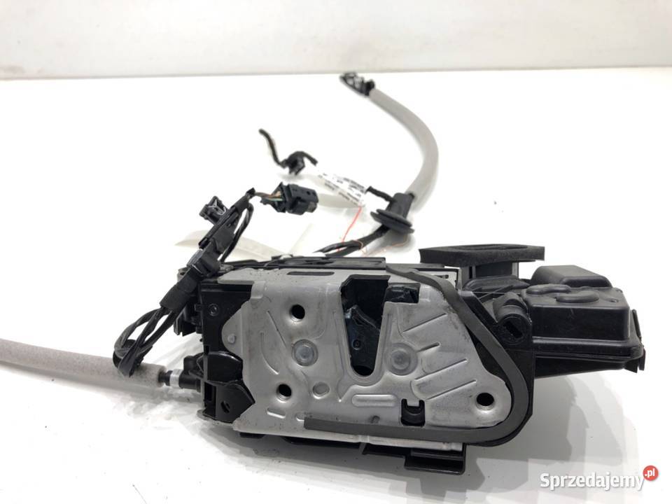 ZAMEK DRZWI PRAWY TYŁ SKODA 20 TSI Hatchback