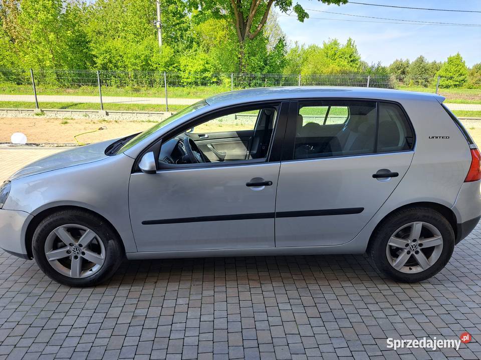 VW golf 5 19 tdi 2004 nieuszkodzony świętokrzyskie