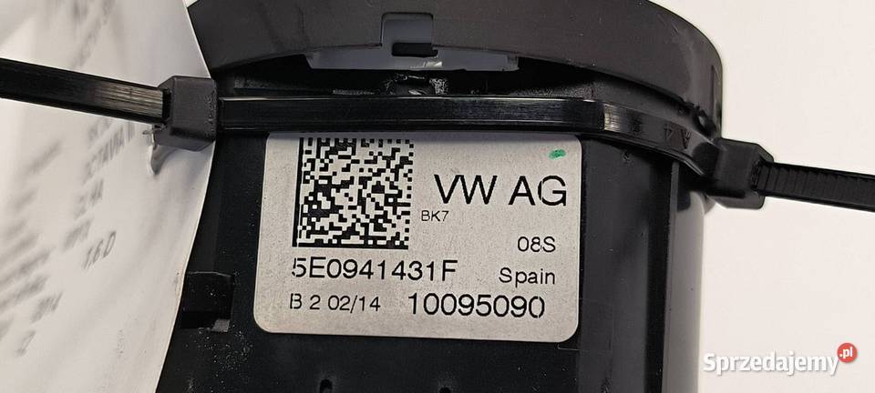 WŁĄCZNIK ŚWIATEŁ SKODA OCTAVIA III 5E0941431F