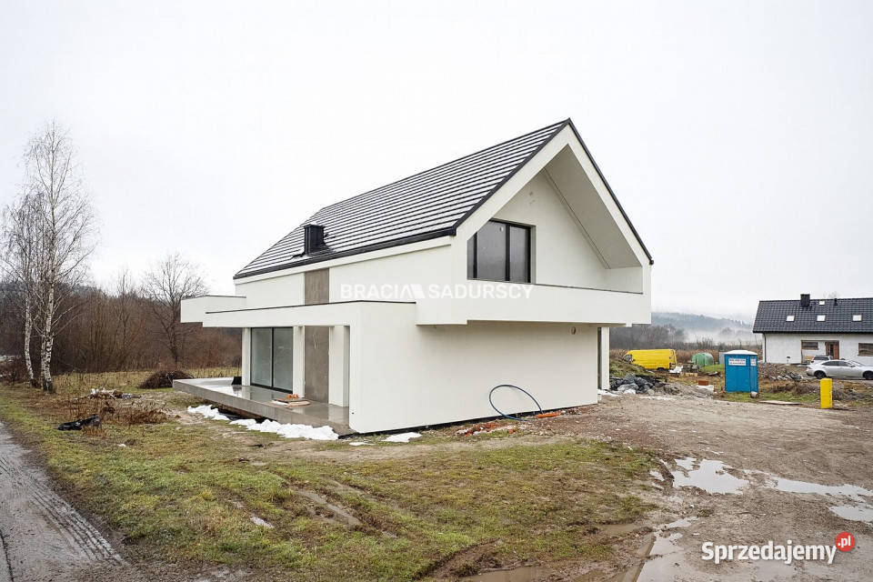 Dom wolnostojący Zawada Zawada 299 metrów asfalt sprzedam