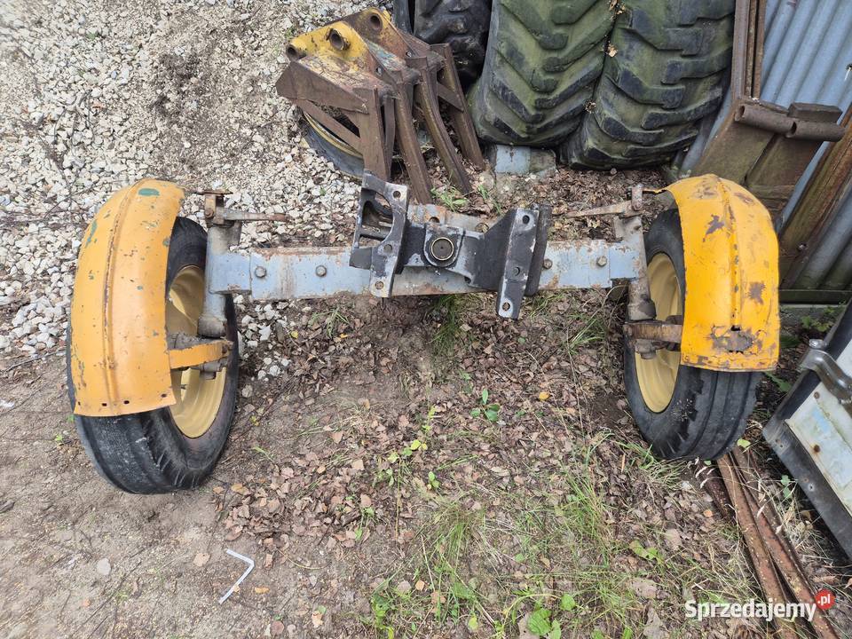 Przednia oś Ursus C330 kołyska koła błotniki Bucze sprzedam