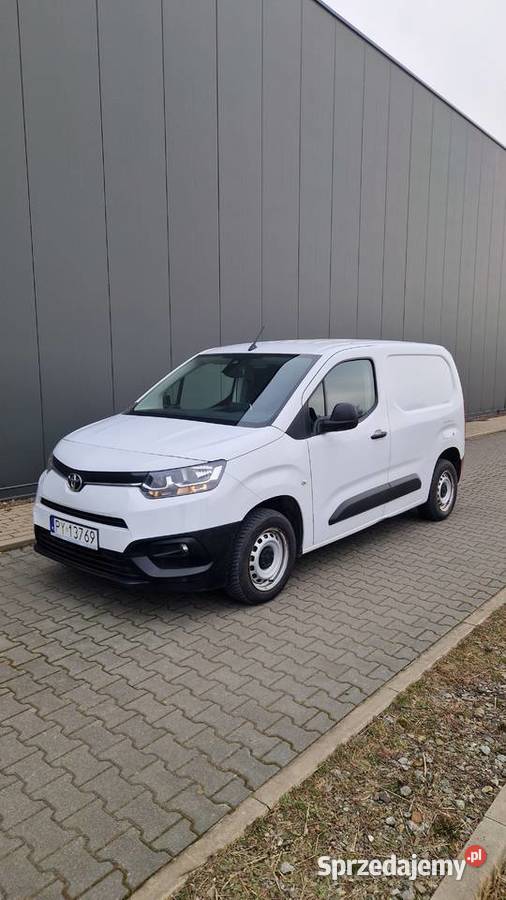 Toyota Proace City Plewiska