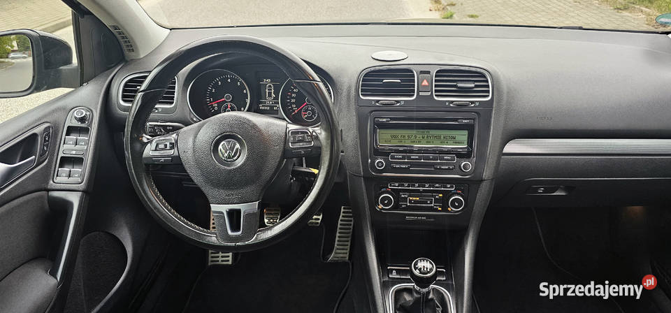 Volkswagen Golf VI benzyna 5 drzwi bogate czujnik zmierzchu łódzkie Łódź sprzedam