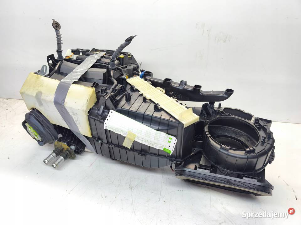 NAGRZEWNICA AUDI A4 B8 A5 8T 8K1820005AF Nagrzewnice