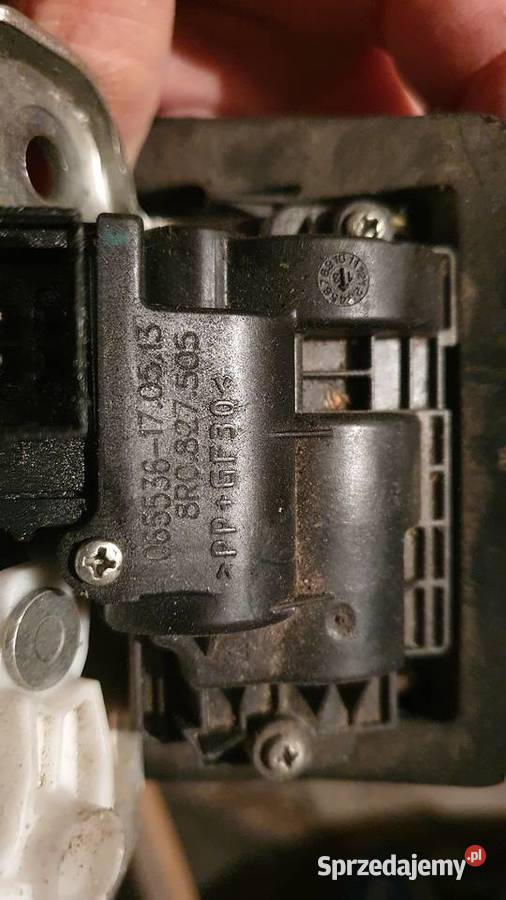 Zamek klapy bagażnika AUDI 8R0827505 osobowe Karoseria Mikołów