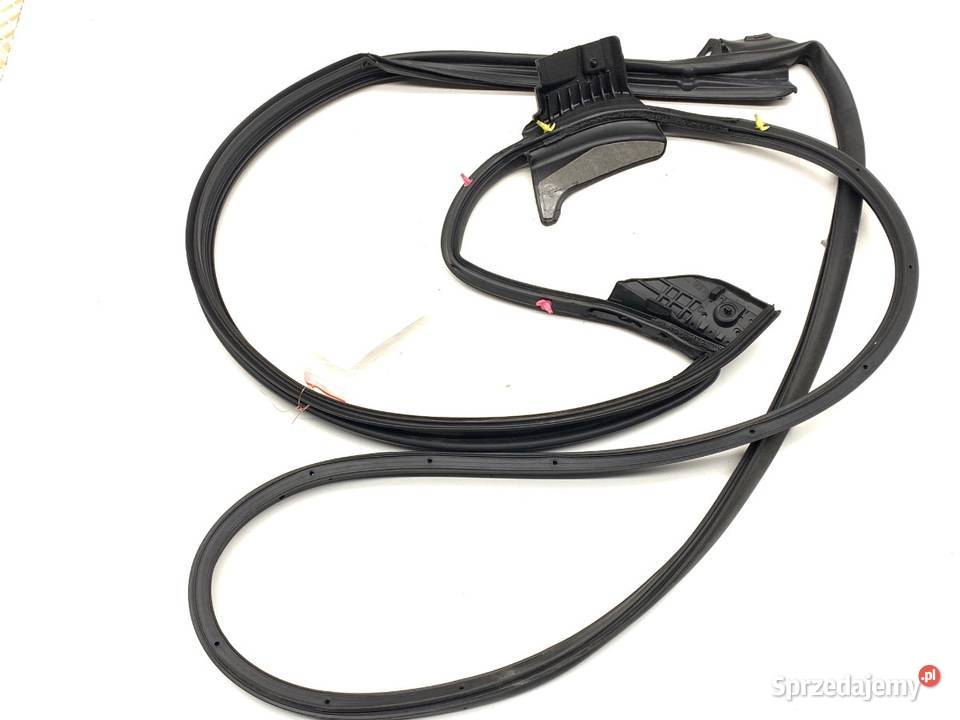 USZCZELKA DRZWI PRZÓD PRAWA LEXUS LBX Crossover podkarpackie sprzedam