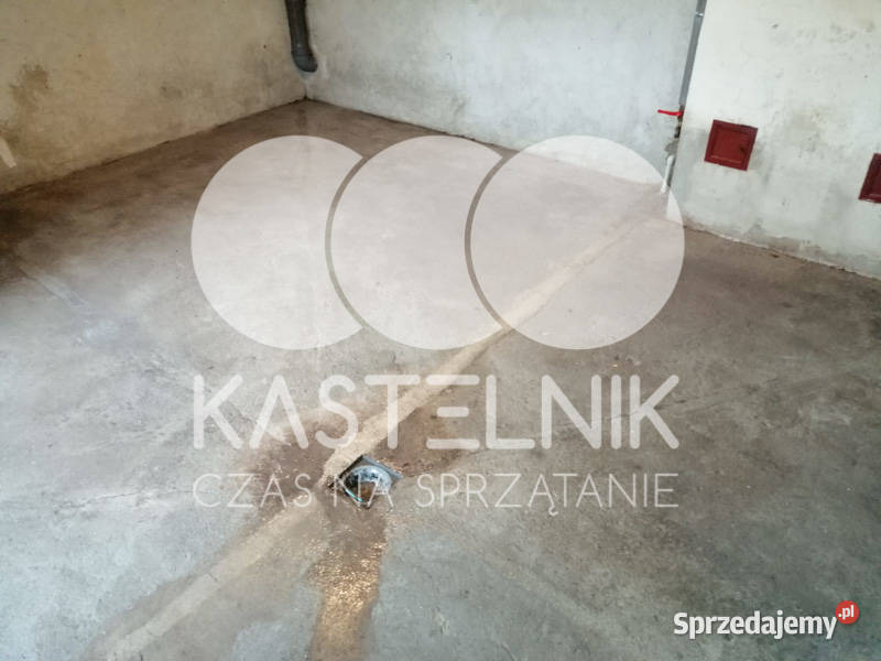 Sprzątanie zalaniach usuwanie szkód Brzeziny