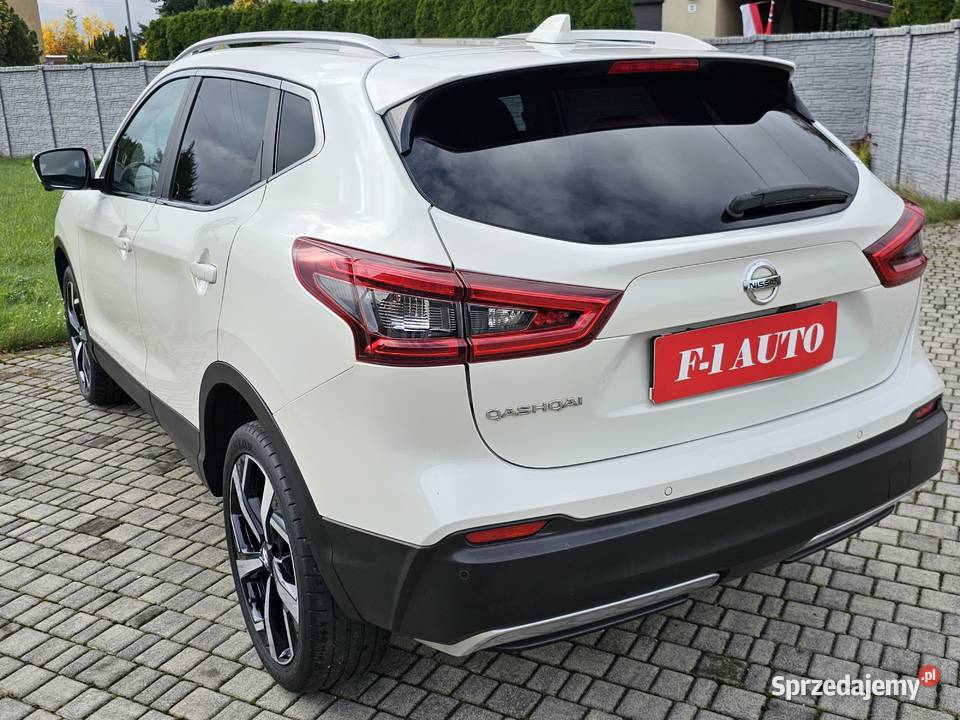 LIFT Benzyna Navi Kamery360 FullLED Skóra 2xPDC lakier metallic