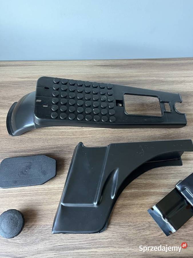 NOWY POLSKI KOMPLET ZESTAW PLASTIKÓW BAGAŻNIK Bielsko-Biała