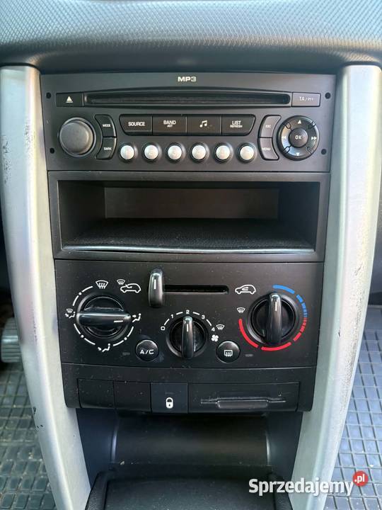 Peugeot 207 benzyna