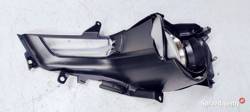 ŚRODEK REFLEKTORA XENON AUDI A3 8V 18157802 Przystajń