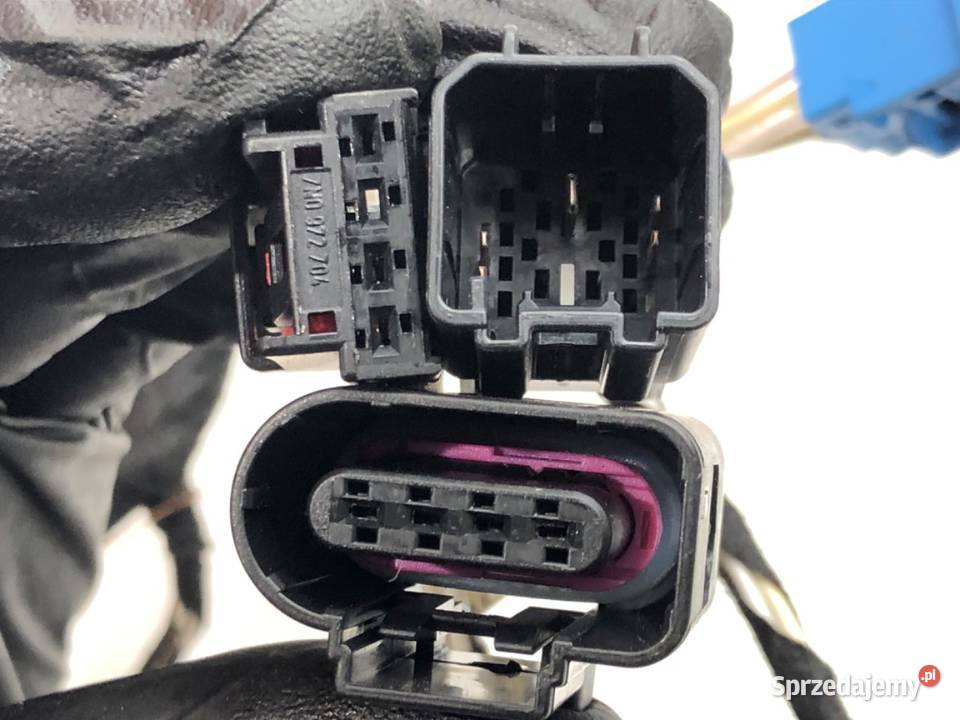 WIĄZKA KLAPY SEAT ARONA 6F9971013G 10 110 Klapy bagażnika podkarpackie