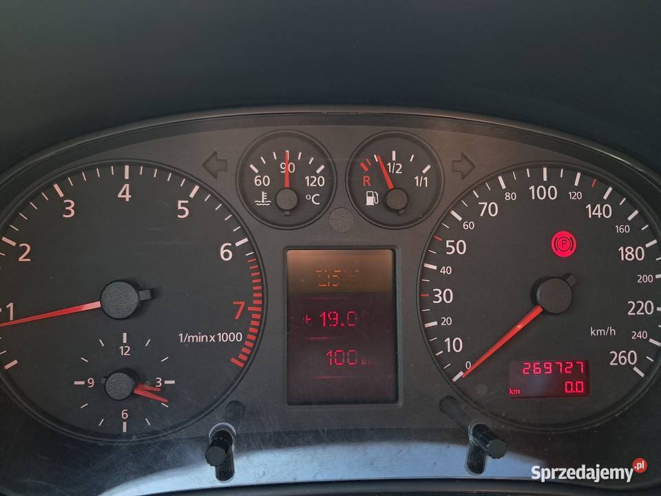 Audi A3 8L 16 MPI 101 komputer pokładowy Hostynne-Kolonia