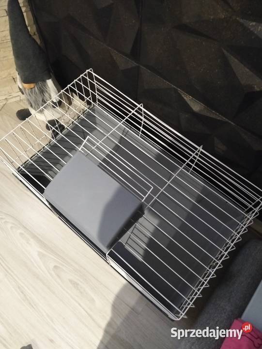 Duża klatka z dozownikiem na wodę sprzedam