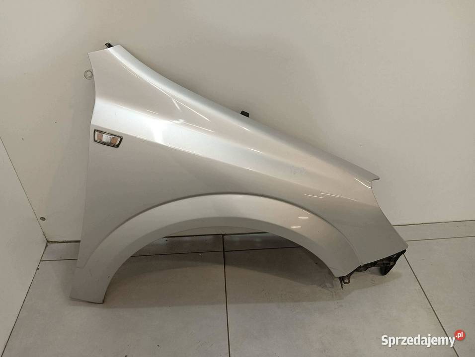 BŁOTNIK PRAWY PRZÓD SREBRNY Opel Astra III Rok produkcji 2005 sprzedam