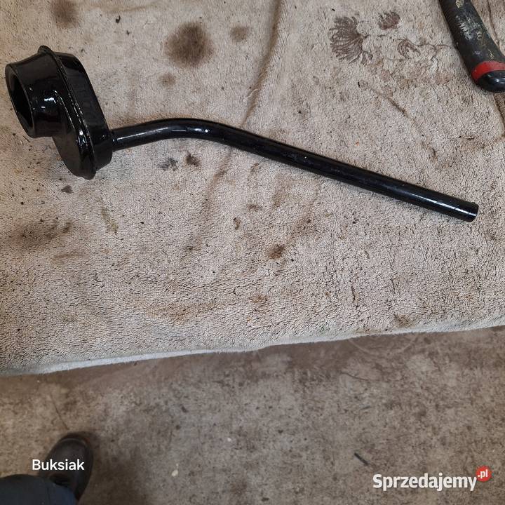 VW Garbus wlew oleju z odmą i nakrętką Pozostałe Gołków