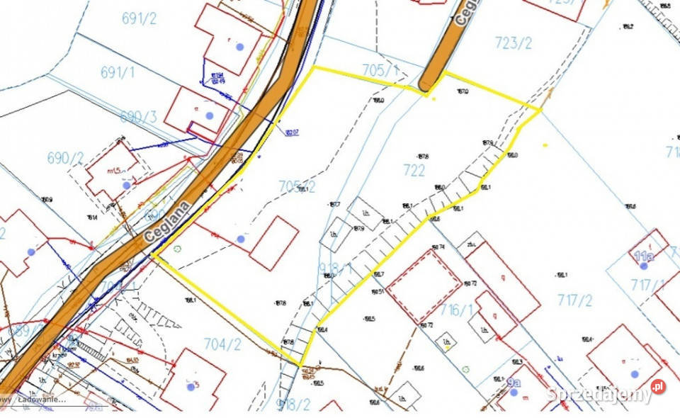 Widokowa działka z domem w centrum Hrubieszowa asfalt