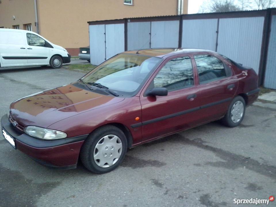 Ford Mondeo Mk1 18 TD 1993r Hatchback Straszęcin