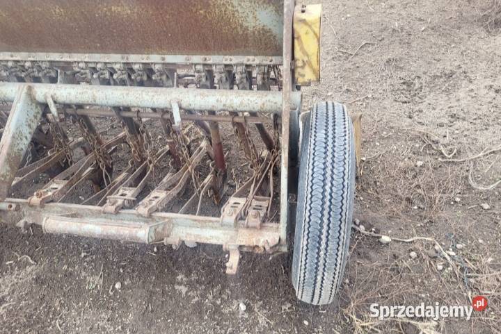Siewnik Zbożowy Poznaniak nieuszkodzony Siewniki i sadzarki Płock