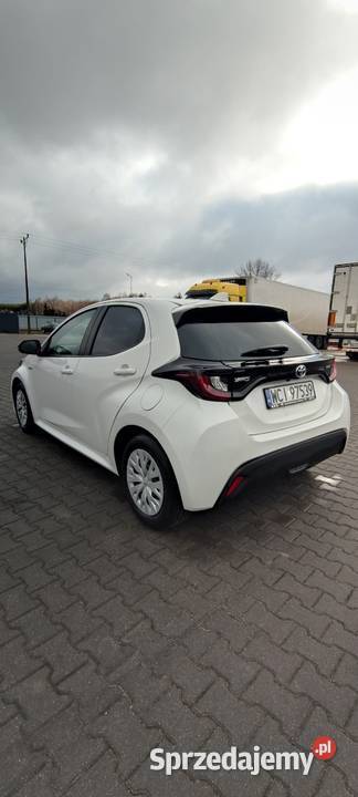 Toyota Yaris 15 hybryda 2021r 82 przebiegu 116KM Ciechanów sprzedam