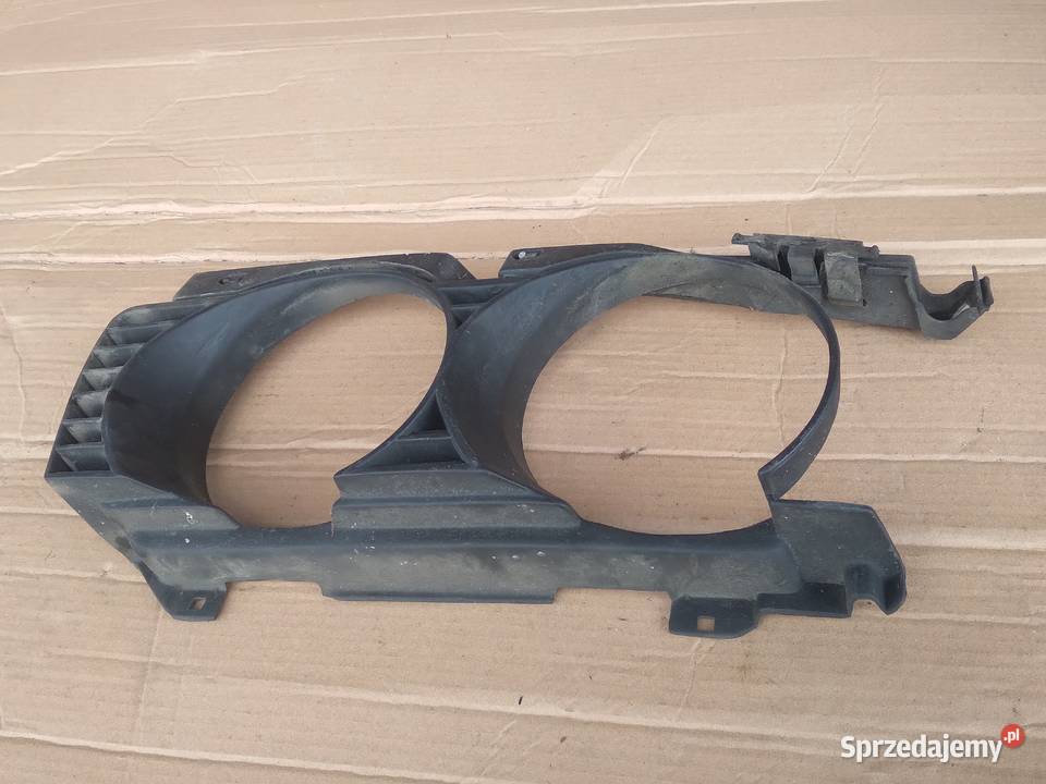 BMW e34 atrapa grill osłona lampy prawa osobowe Pozostałe Karoseria Strzelce Krajeńskie