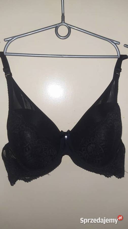 Piękny nowy czarny koronkowy biustonosz KML 100D Ostrów Wielkopolski sprzedam