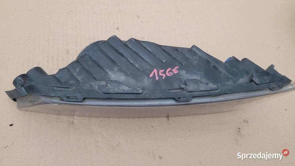 SKODA SUPERB 3 III HALOGEN PRAWY 1566 śląskie Ruda Śląska