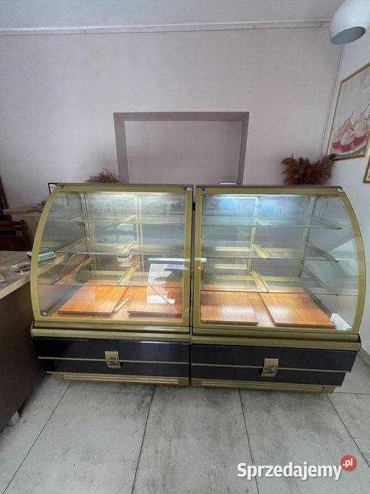 Witryna cukiernicza ES SYSTEM K LCC Carina 10 Góra