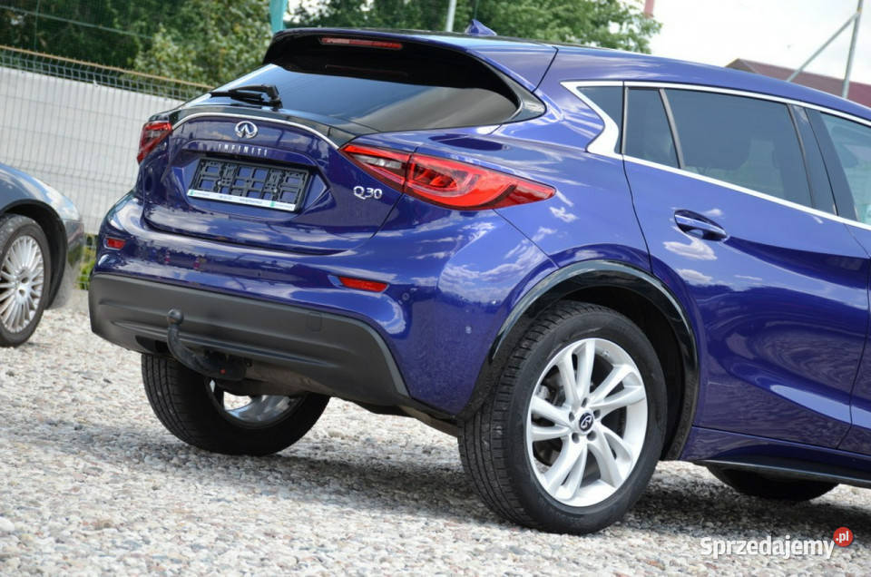 Infiniti Q30 Zarejestrowane 16i 122 Serwis Led system Start-Stop Kutno sprzedam