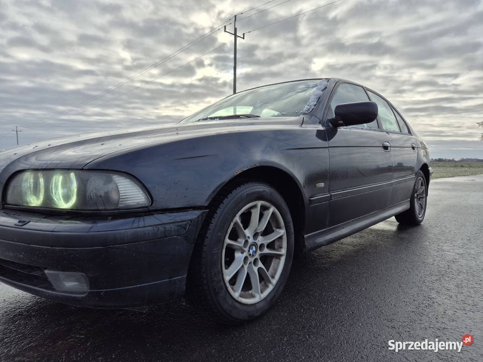 BMW E39 v8 m62b35 Samochody osobowe
