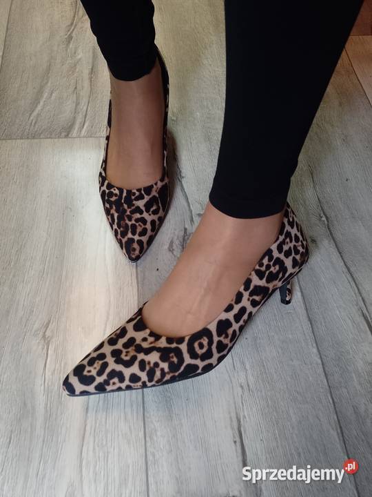 42bpc Bonprix Panterkowe czółenka wieczorowe