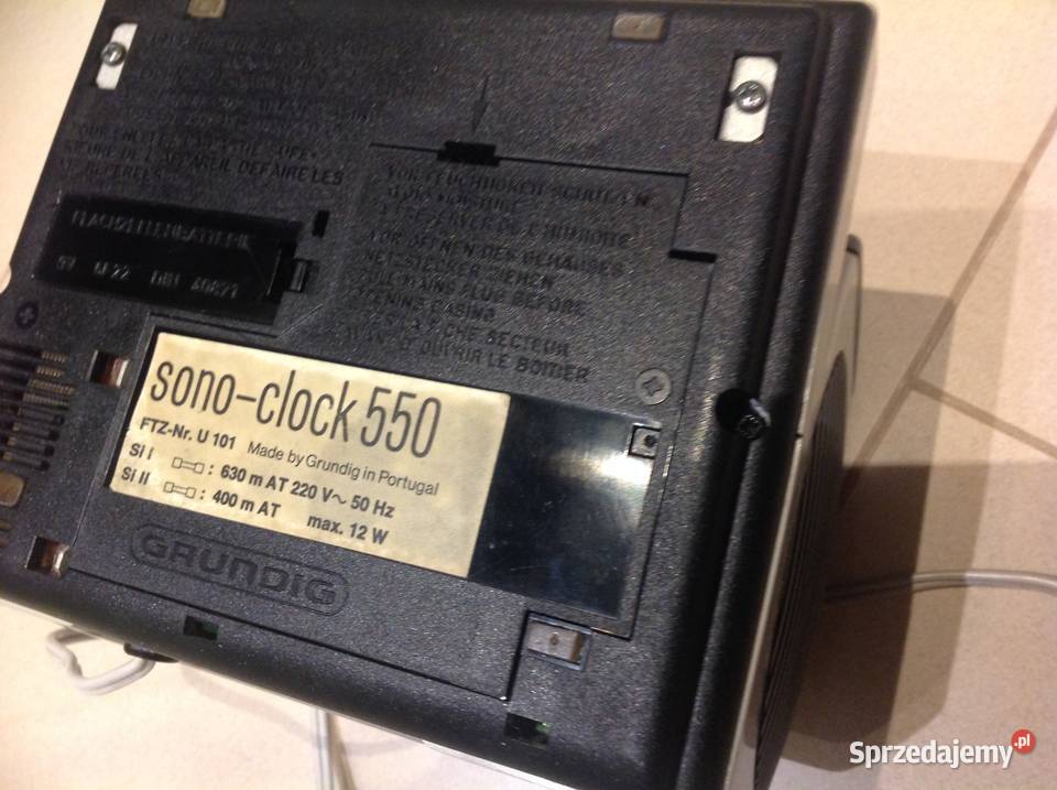 Stare Radio GRUNDIG Sono Clock 550 z papierami