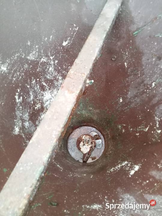 Rozsiewacz nawozu lejek Bąk Morawin