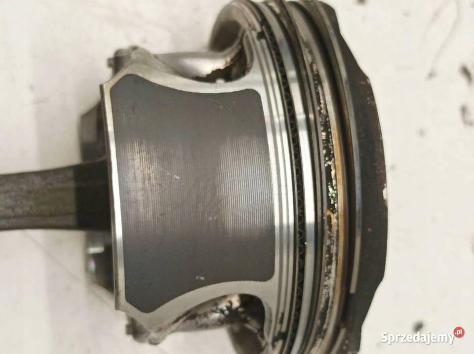 TŁOK KORBOWÓD 1295 64 0834135 16 CGI Rok produkcji 2017 Blok silnika