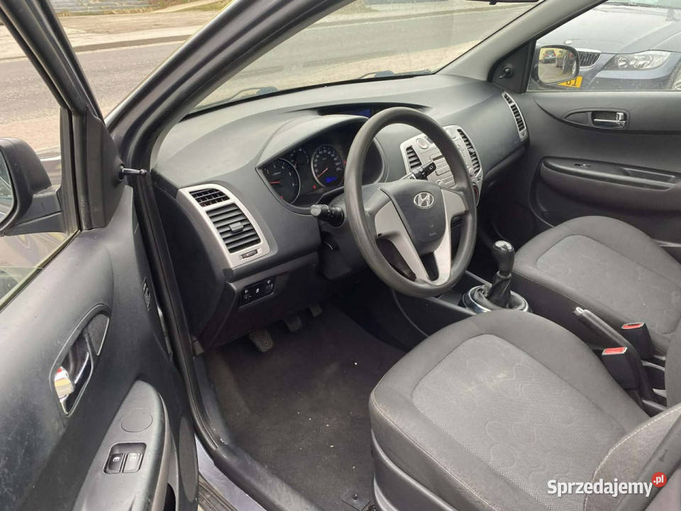 Hyundai i20 2011r 14 Diesel Elektryka Opłatach 5 centralny zamek Nysa