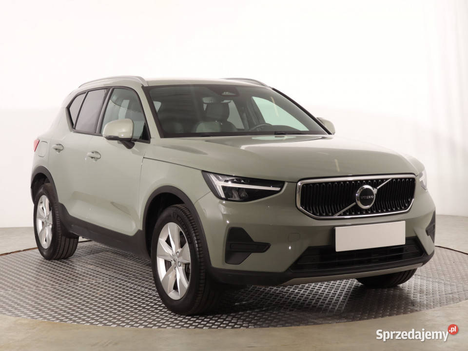 Volvo XC40 T3 asystent pasa ruchu Katowice