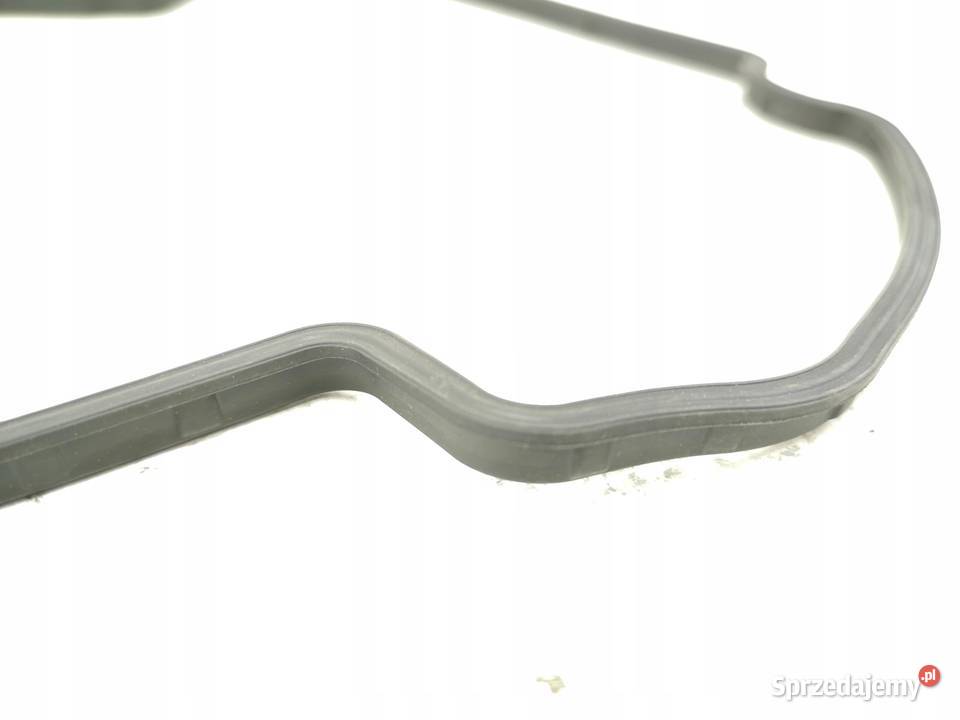 USZCZELKA POKR ZAWORÓW SUZUKI SWIFT IV 12 2010