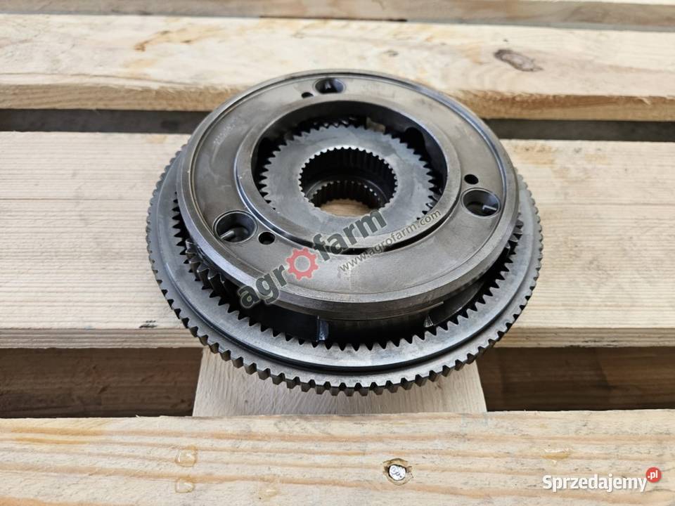 Układ planetarny skrzyni biegów Agrotron TTV