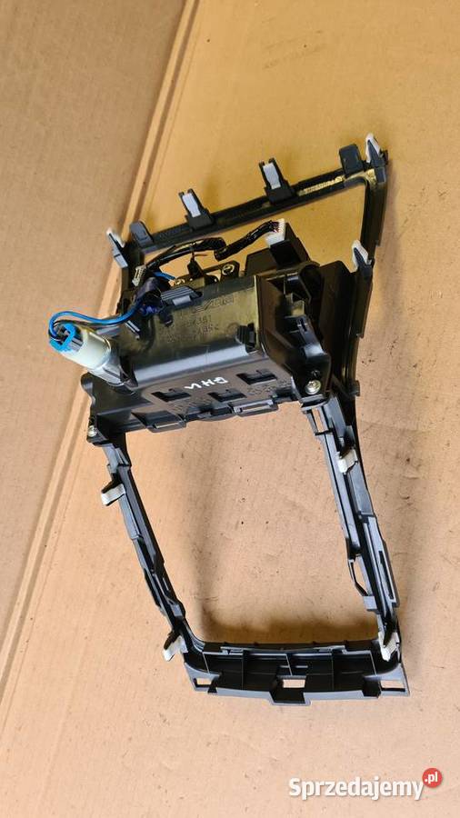 Mazda 6 GH LIFT ramka wybieraka panela Legnica sprzedam