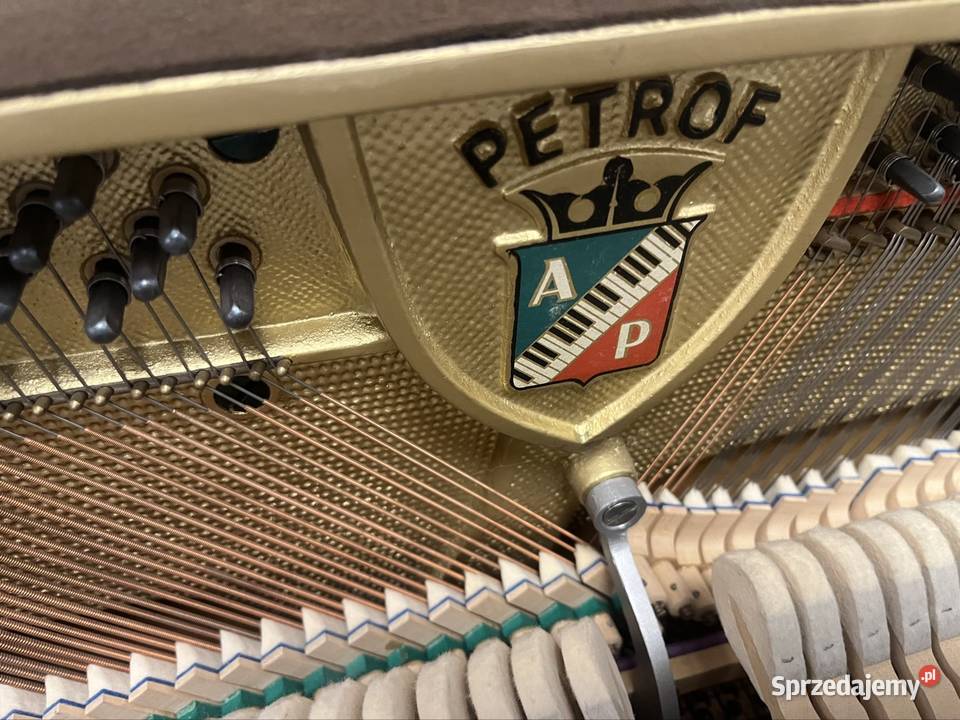 Używane pianino Petrof białe transport mazowieckie Warszawa