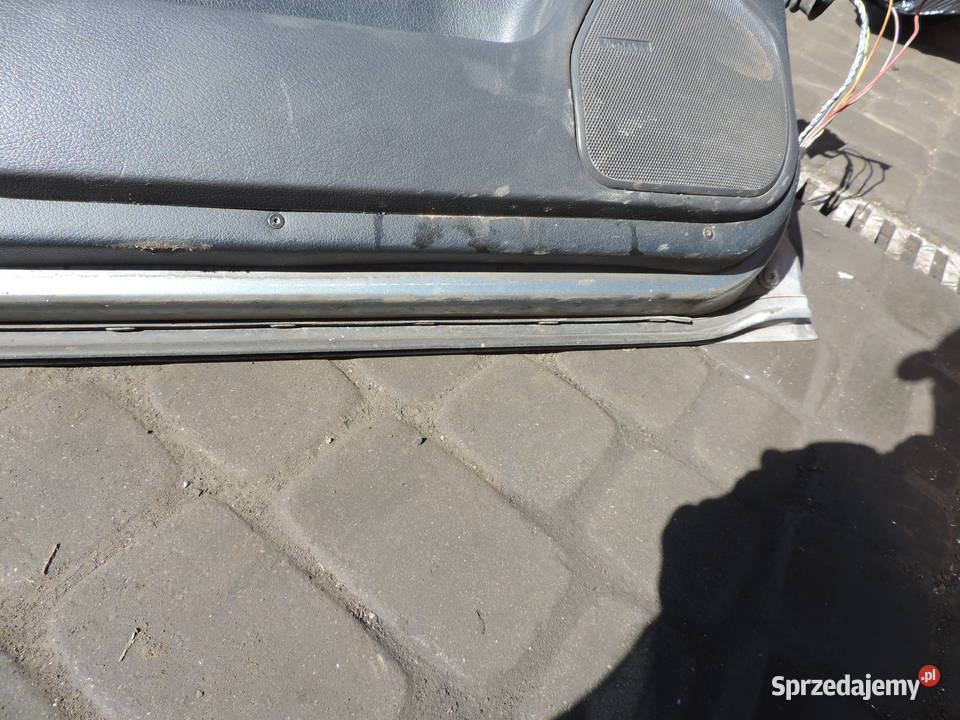 SKODA OCTAVIA I FL KOMBI DRZWI LEWY PRZÓD Rok produkcji 2004 Nowy Sącz sprzedam