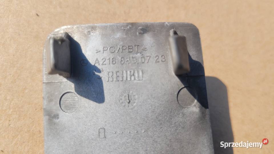 MERCEDES CLS W218 ZAŚLEPKA ZDERZAKA HAKA TYŁ osobowe Ruda Śląska