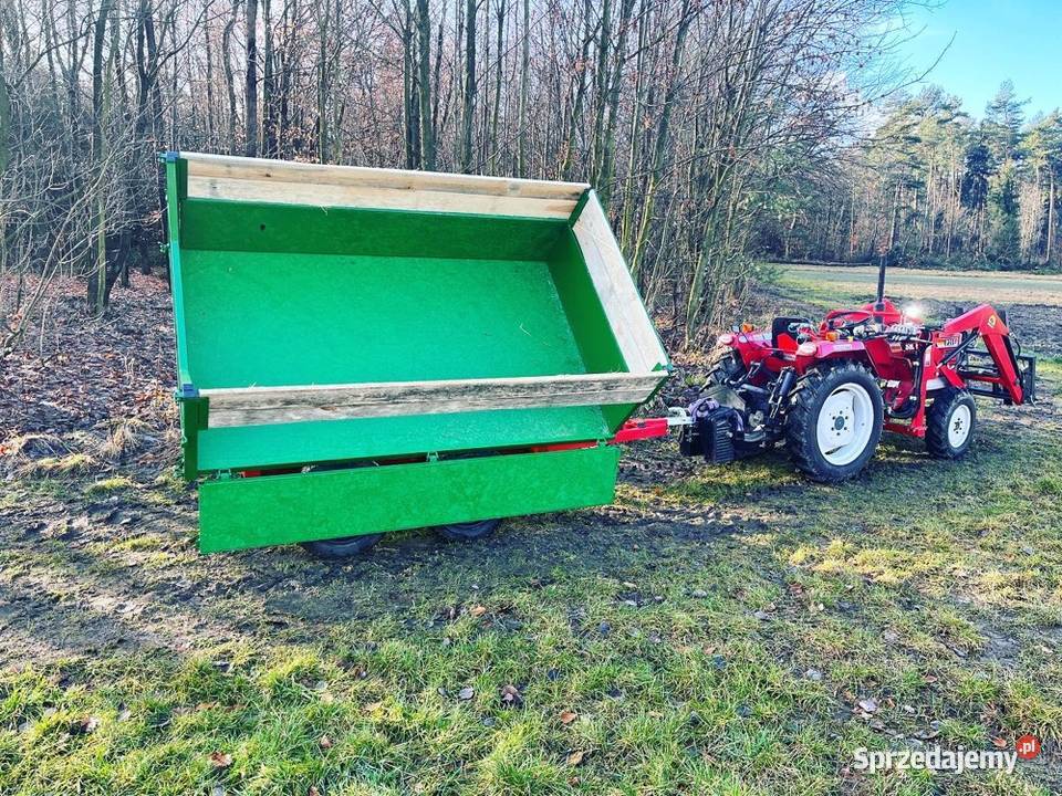 Mała przyczepa do ogrodu sadu ogrodowa