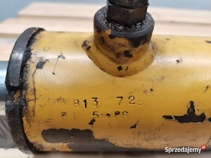 Siłownik poziomowania CAT TH 62 1996r do 1998r Wilkowo
